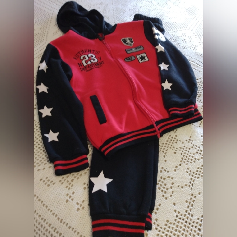 Quad Seven Fleece Hoodie and pants set size 8-10